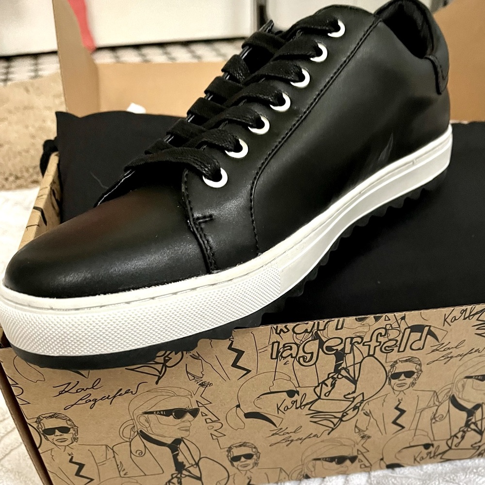 Karl Lagerfeld Paris Men’s Sawtooth Black Leather Sneaker